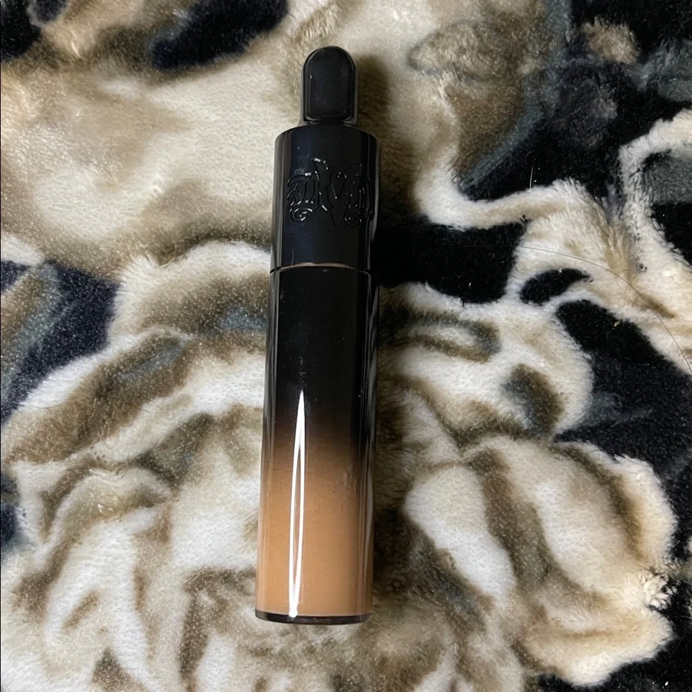 KVD Medium 146 Good Apple Lightweight Full-Coverage Concealer